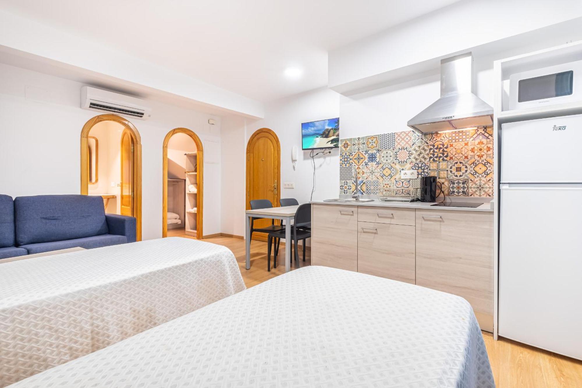 Apartamentos El Castell Benidorm Old-Town Zewnętrze zdjęcie